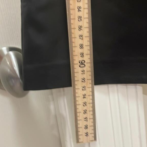 Aritzia - Wilfred - Wide Legged High Rise  'Leather' Pants - Black - Size 8 - Picture 3 of 10